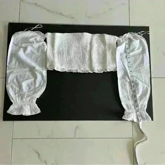 And Now This Womens Solid White Smocked Crop Top Off The Shoulder Size Medium - Picture 10 of 13